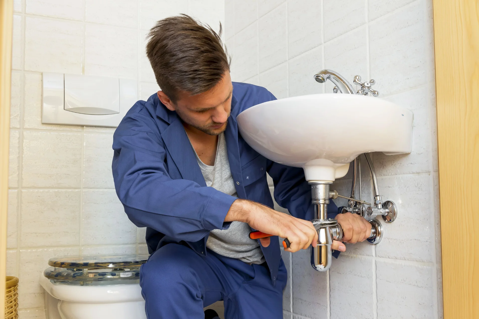 Licensed plumber in Essex Ontario